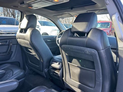 Used 2012 GMC Acadia Denali image 23