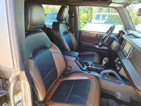 Used 2022 Ford Bronco Outer Banks AWD/4WD image 24