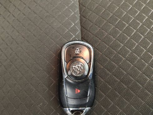 Used 2018 Buick Encore Preferred AWD/4WD image 32