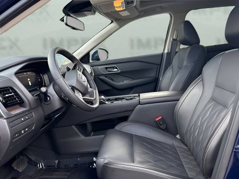 Used 2026 Nissan Rogue Platinum w/ Platinum Premium Package AWD/4WD image 9
