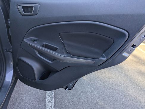 Certified 2020 Ford EcoSport SE w/ SE Convenience Package image 33