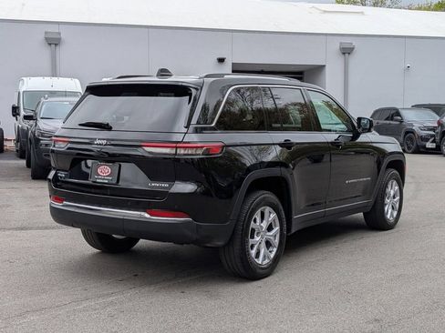 Certified 2022 Jeep Grand Cherokee Limited AWD/4WD image 3