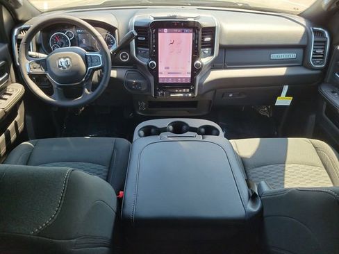 New 2026 RAM 2500 Big Horn AWD/4WD image 8