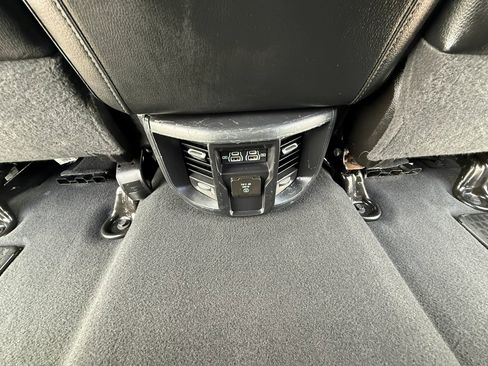 Used 2024 RAM 2500 Laramie AWD/4WD image 38