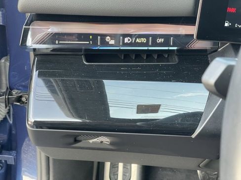 Certified 2024 BMW 540i xDrive w/ Premium Package image 15