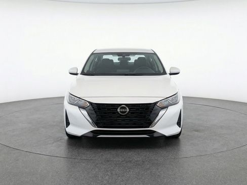 Used 2025 Nissan Sentra S FWD image 2