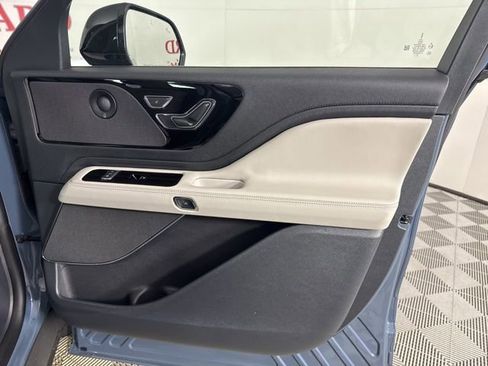 New 2026 Lincoln Aviator Reserve image 23
