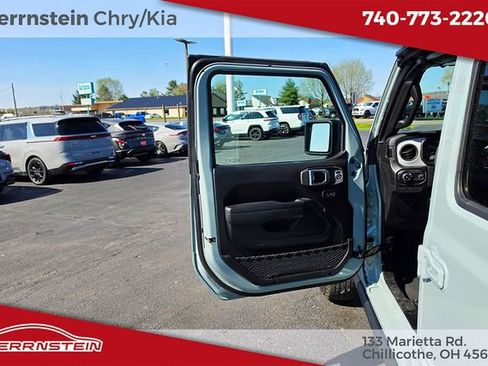 Used 2024 Jeep Wrangler Sport S image 14