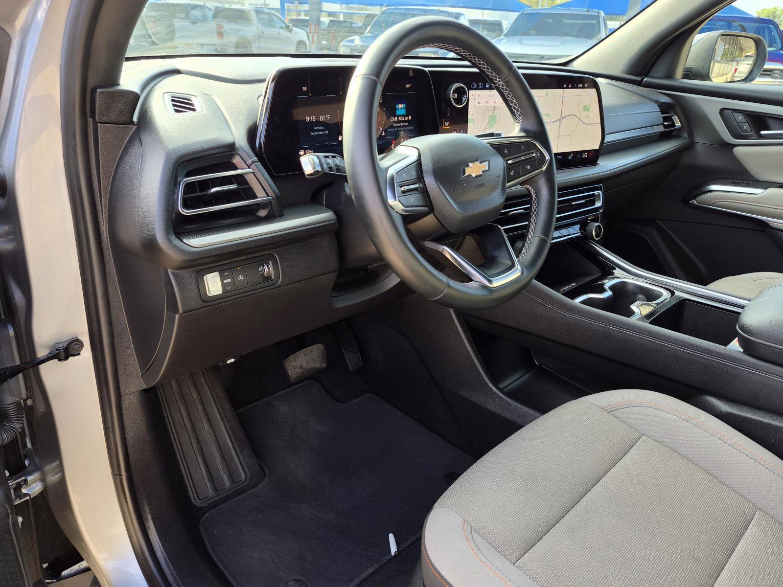 Used 2026 Chevrolet Traverse LT w/ Driver Confidence Package FWD image 18