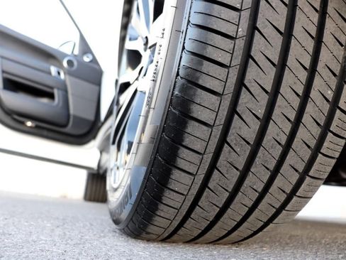 Used 2022 Land Rover Range Rover Sport HSE Silver Edition image 91