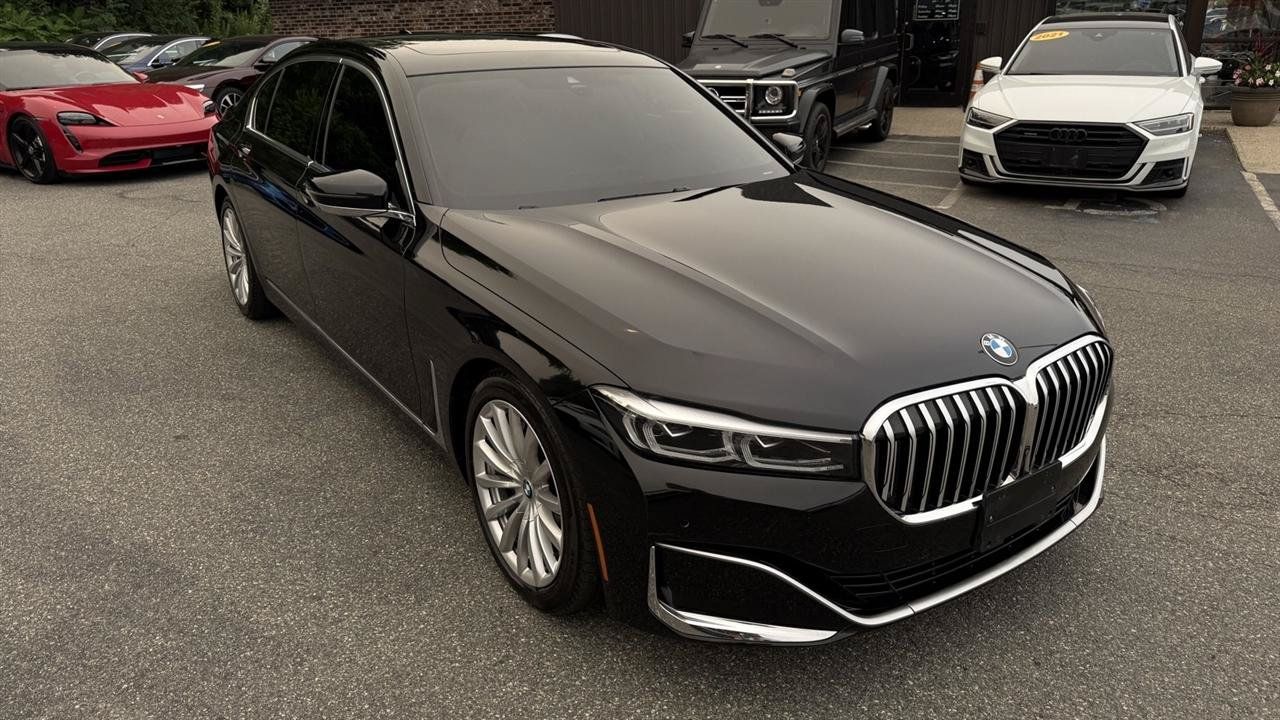 Used 2022 BMW 740i xDrive w/ Premium Package AWD/4WD image 19