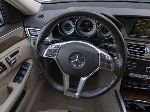 Used 2016 Mercedes-Benz E 350 4MATIC Wagon image 24