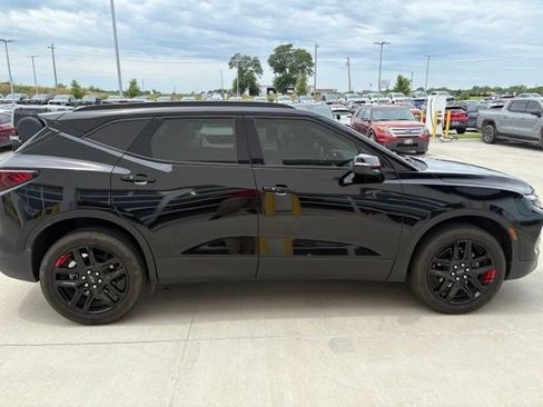 Used 2024 Chevrolet Blazer LT w/ Redline Edition FWD image 2