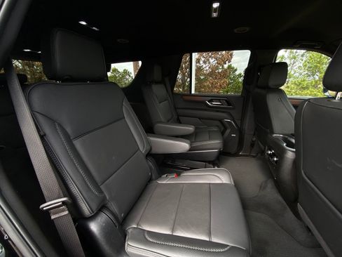 Used 2025 GMC Yukon Denali image 28