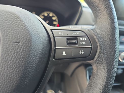 Certified 2024 Honda CR-V EX image 17
