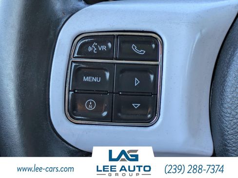 Used 2015 Jeep Wrangler Unlimited Sahara AWD/4WD image 17