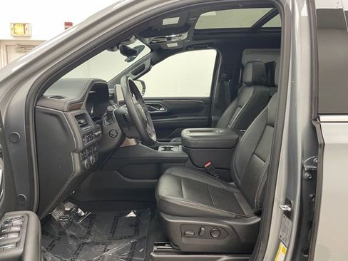 Used 2024 Chevrolet Tahoe High Country w/ Advanced Technology Package image 13