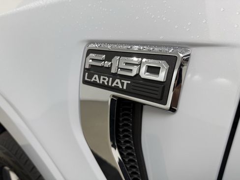 Used 2022 Ford F150 Lariat w/ Equipment Group 502A High image 12