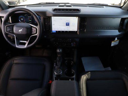 New 2025 Ford Bronco Badlands image 20