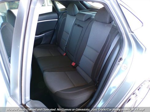 Used 2016 Hyundai Elantra GT w/ Option Group 02 image 21