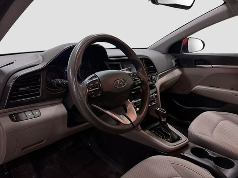 Used 2020 Hyundai Elantra SE image 10