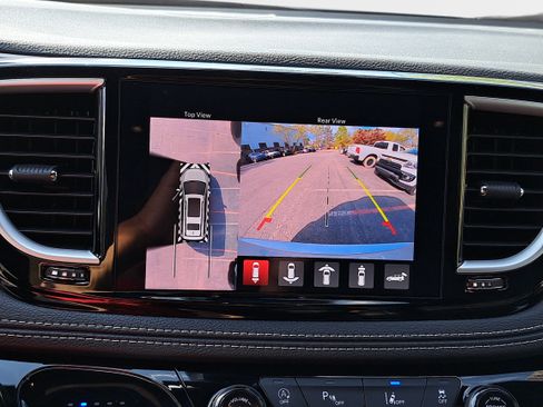 New 2026 Chrysler Pacifica Select image 22