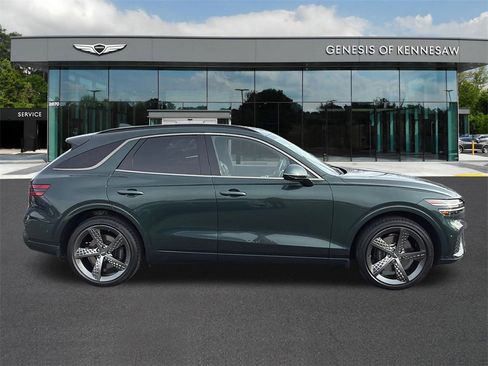 Used 2023 Genesis GV70 2.5T w/ Sport Prestige Package image 8