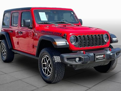 Used 2024 Jeep Wrangler Unlimited Rubicon AWD/4WD image 3