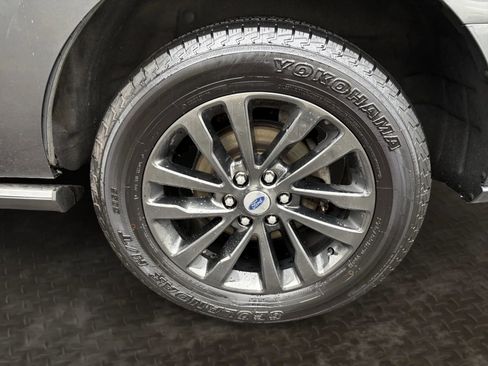 Used 2019 Ford Expedition Limited AWD/4WD image 41