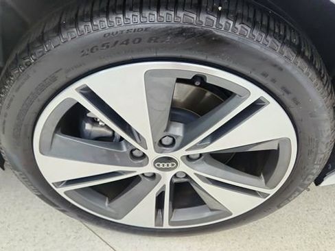 Used 2025 Audi A6 e-tron Premium w/ Convenience Package image 56