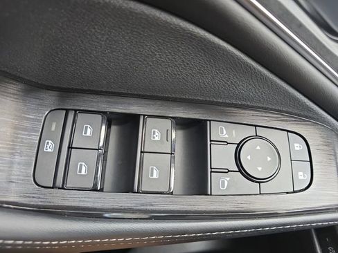 New 2026 Nissan Rogue Platinum w/ Platinum Premium Package AWD/4WD image 30