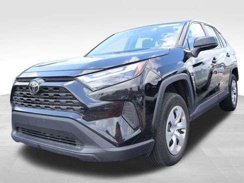 Used 2025 Toyota RAV4 LE AWD/4WD image 2