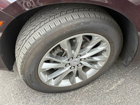Used 2024 Buick Enclave Avenir w/ Trailering Package, 5000 lbs. FWD image 5
