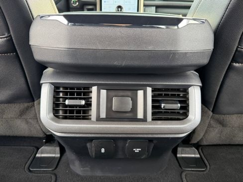 Used 2023 Ford F150 Lightning Lariat image 32