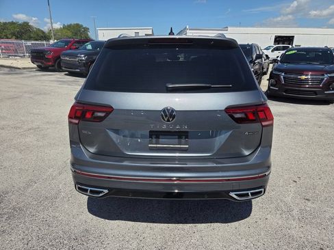 Used 2022 Volkswagen Tiguan SEL R-Line AWD/4WD image 11