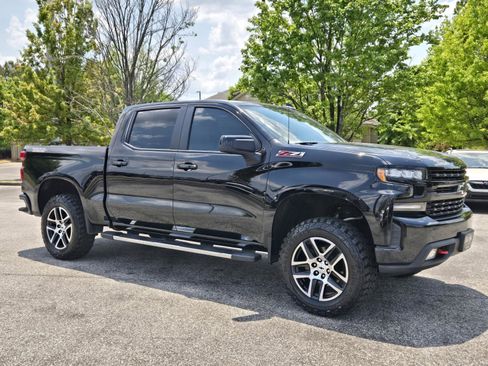 Used 2019 Chevrolet Silverado 1500 LT Trail Boss AWD/4WD image 6