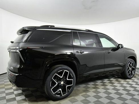 New 2026 Chevrolet Traverse High Country w/ LPO, Floor Liner Package image 10