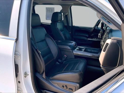 Used 2015 GMC Sierra 3500 Denali AWD/4WD image 33