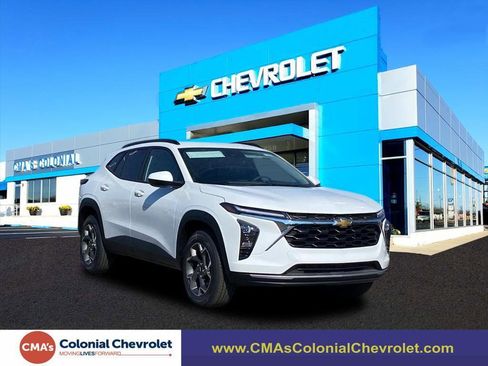 New 2026 Chevrolet Trax LT image 1
