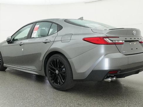 New 2026 Toyota Camry SE image 7