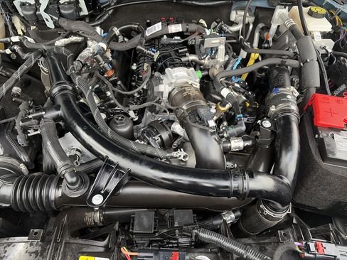 Used 2023 Ford Bronco Badlands image 32