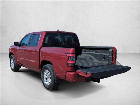 Used 2024 Nissan Frontier SV w/ Technology Package image 9