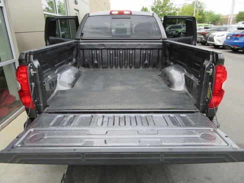 Used 2017 Toyota Tundra SR5 AWD/4WD image 43