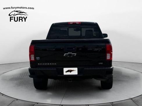 Used 2017 Chevrolet Silverado 1500 LTZ Z71 w/ Realtree Edition AWD/4WD image 4