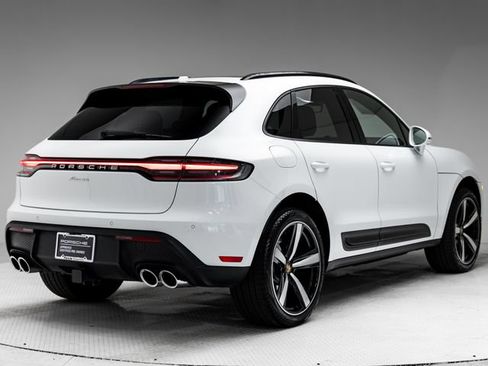 Certified 2026 Porsche Macan AWD/4WD image 34