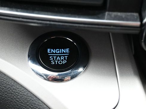 Used 2024 Ford Explorer XLT w/ Equipment Group 202A AWD/4WD image 46