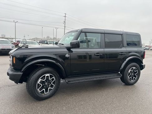 New 2025 Ford Bronco Outer Banks image 29