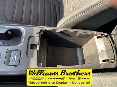 Used 2020 Ford Fusion SE image 18