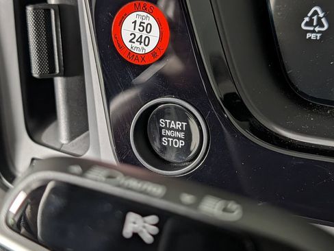 New 2026 Porsche Cayenne Coupe AWD/4WD image 35