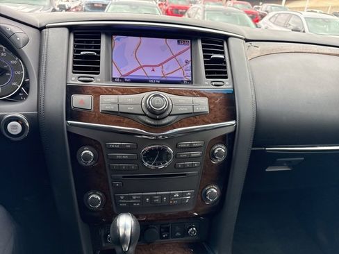 Used 2012 INFINITI QX56 2WD w/ Deluxe Touring Pkg image 8